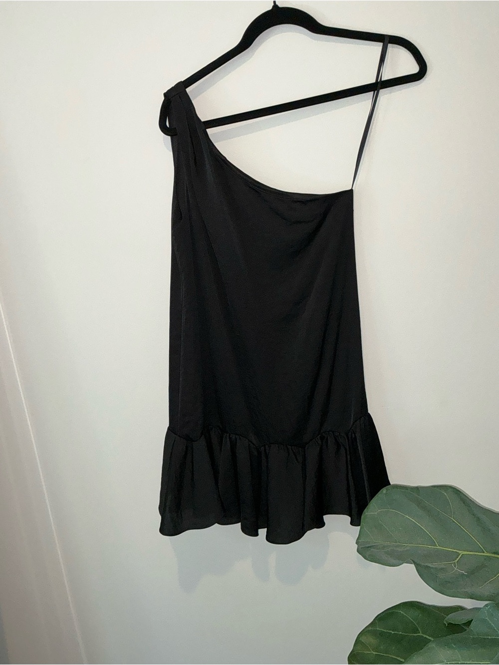 BCBGeneration Black One-Shoulder Ruffle-Hem Mini Dress - Picture 2 of 6